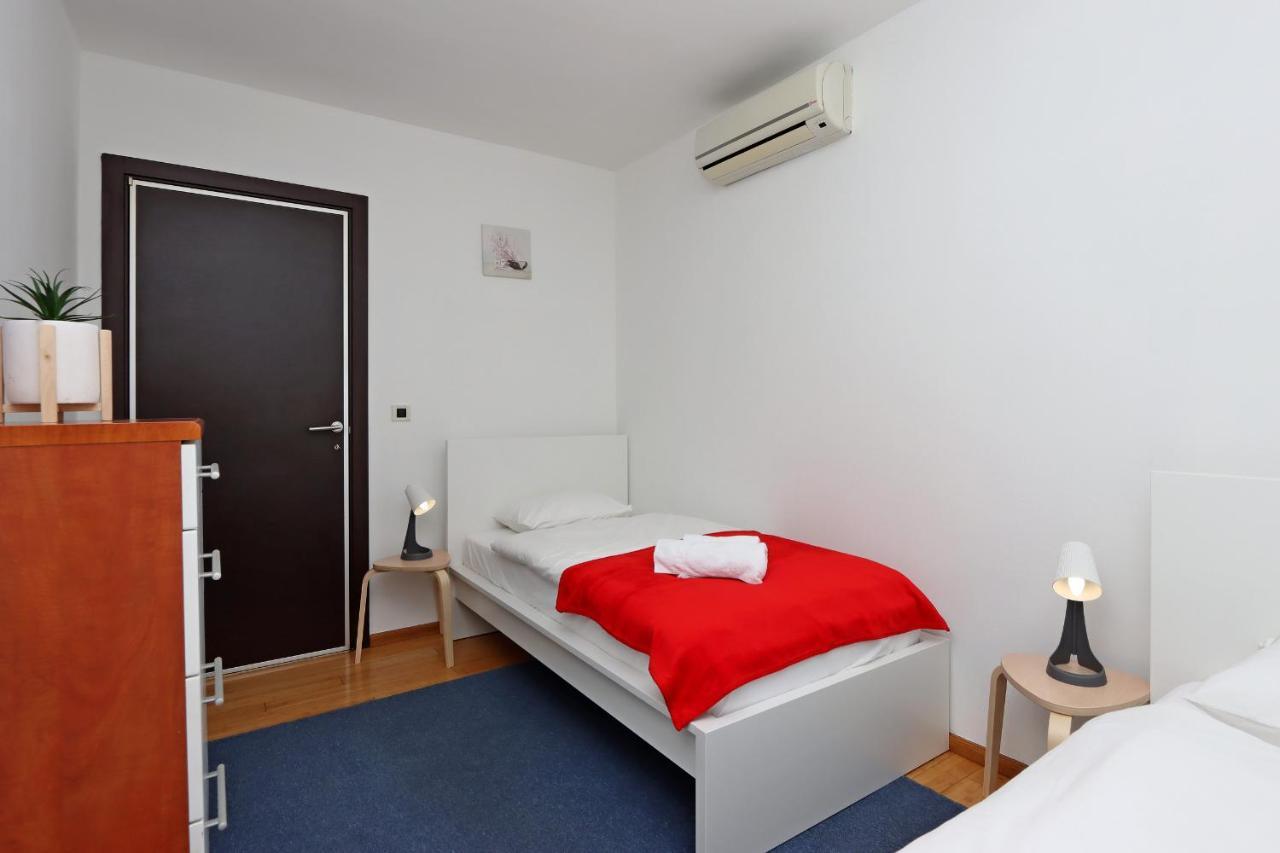 Starry Night - Smart Tv, Extra Big Bed, Big Bathtub, Private Parking, Sea View, Wifi, 2Bedrooms Volosko Exterior photo